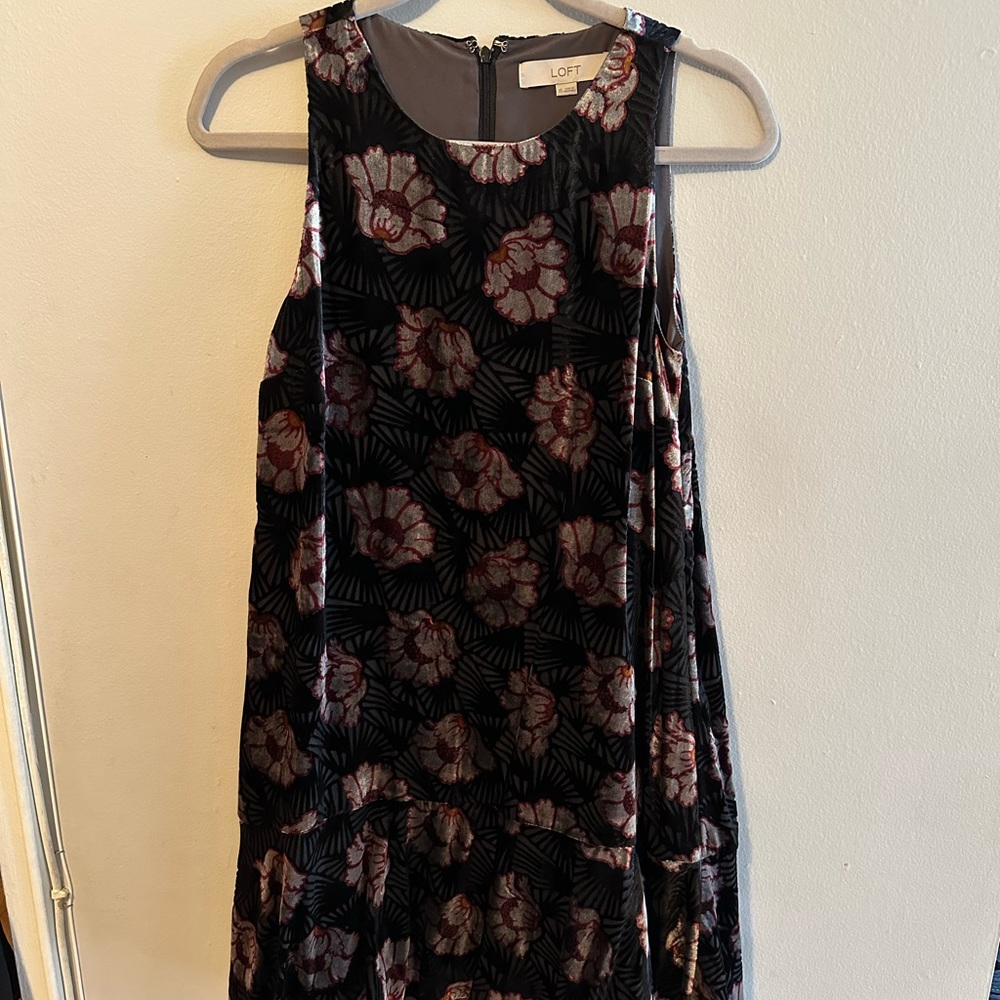 Sleeveless dress